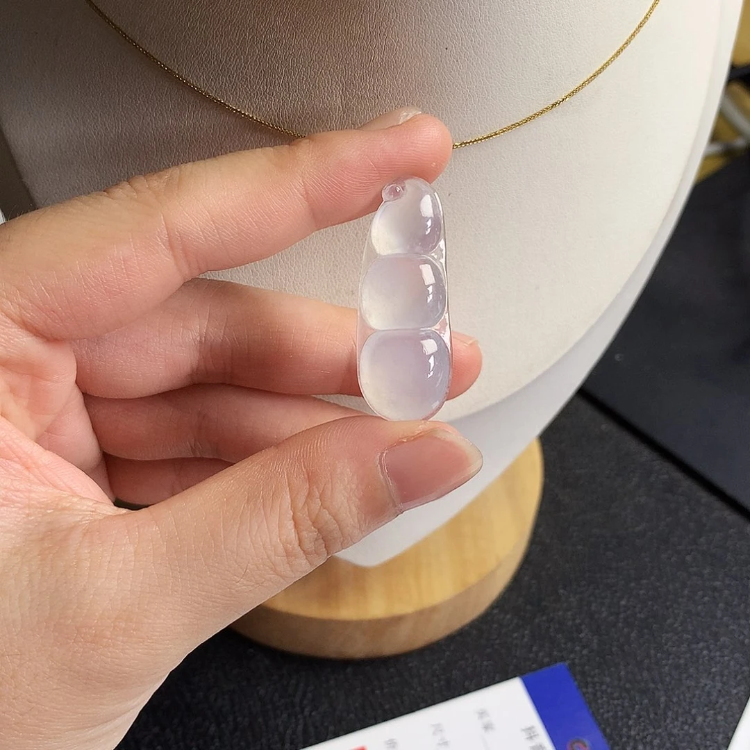 吊坠(不含链)未镶嵌翡翠豆子