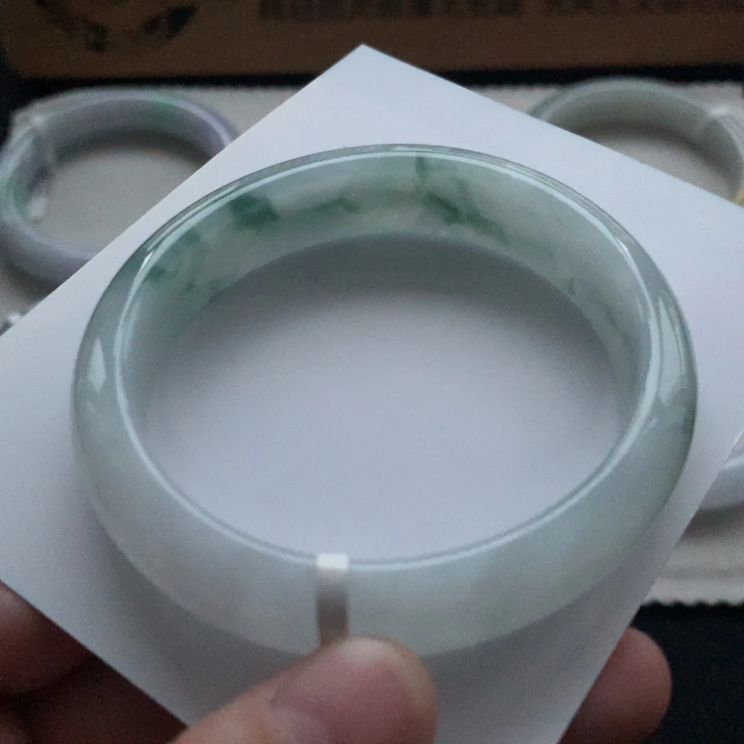翡翠未镶嵌手镯1号