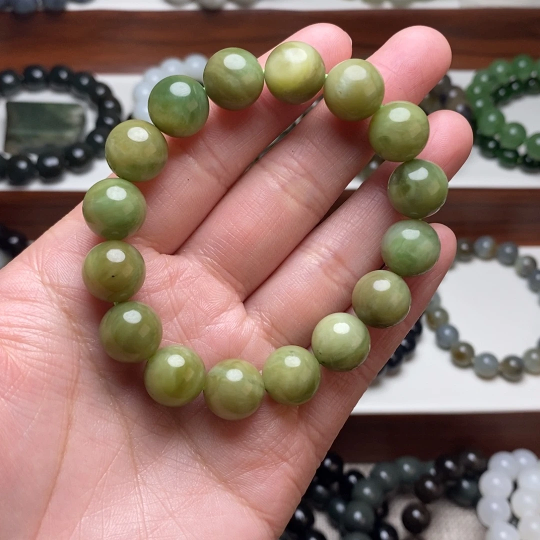 和田玉未镶嵌手串