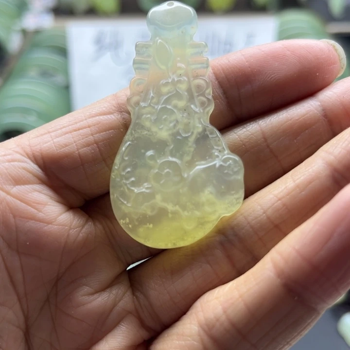蛇纹石玉未镶嵌手镯6