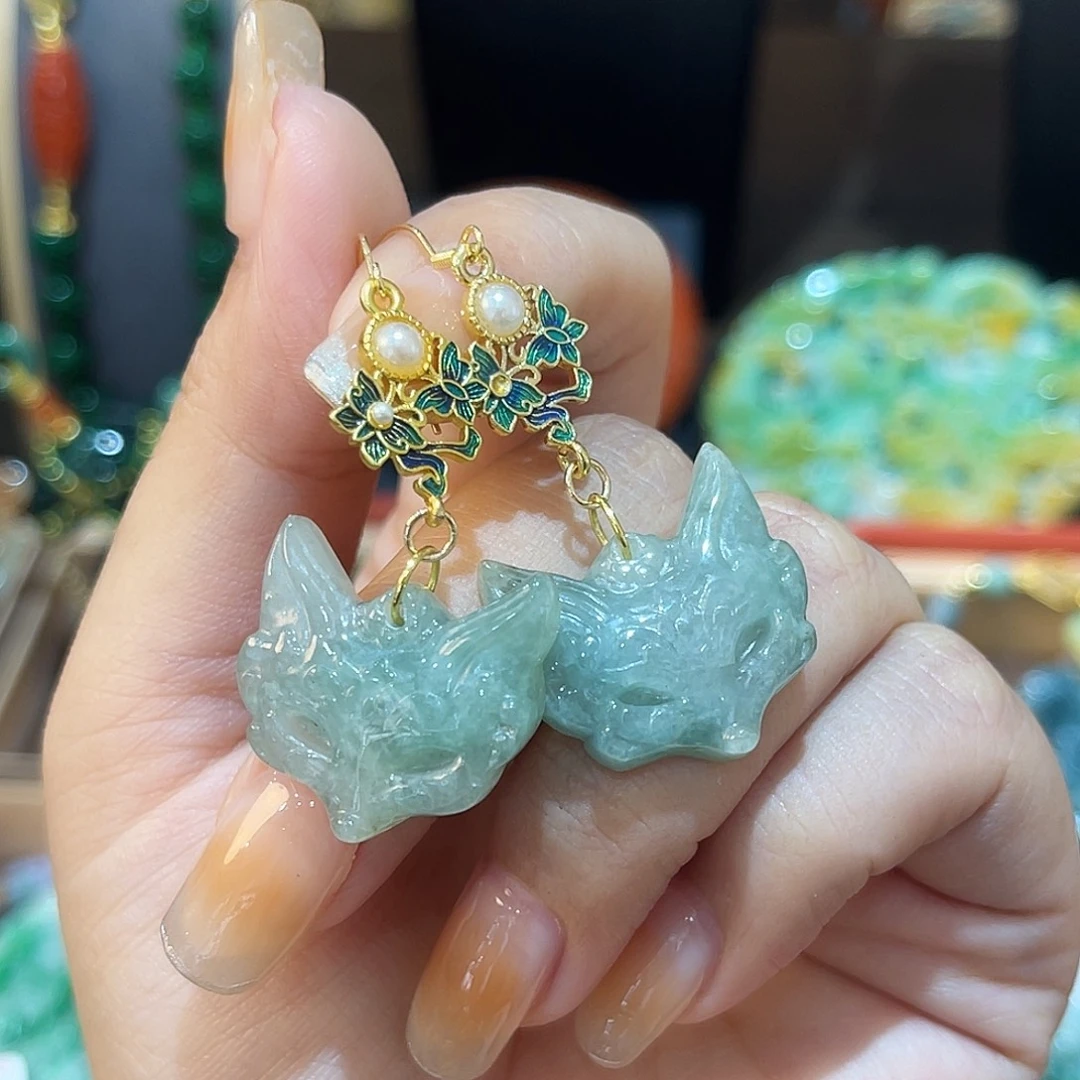 翡翠未镶嵌耳饰九尾