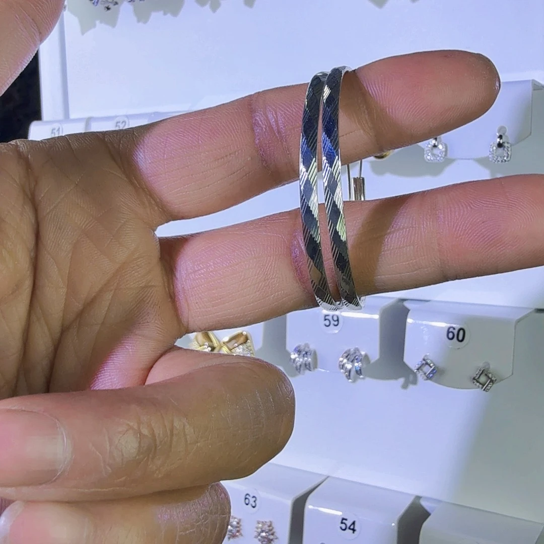 925银纯银百搭耳圈