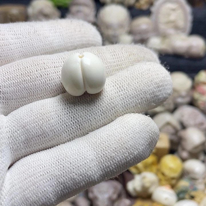 无非金属配饰鹿角雕刻屁桃1.6