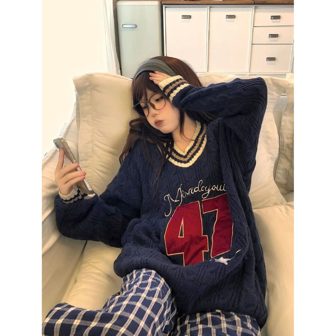 黎帮主学院风麻花v领毛衣女2025秋冬新款ins韩系慵懒风针织衫上衣