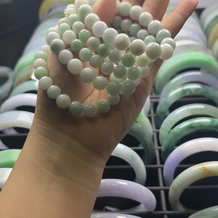 翡翠未镶嵌颈饰手串