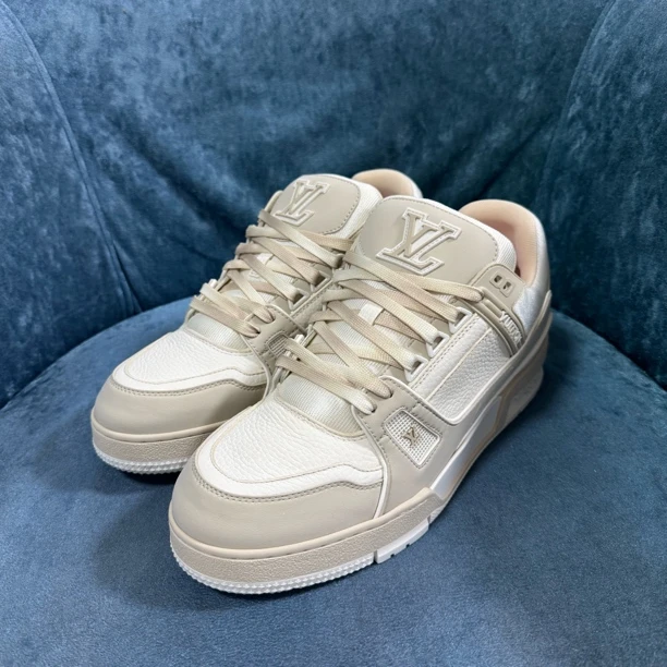 未使用 LouisVuitton/路易威登 【全新福利】米色马卡龙trainer板鞋