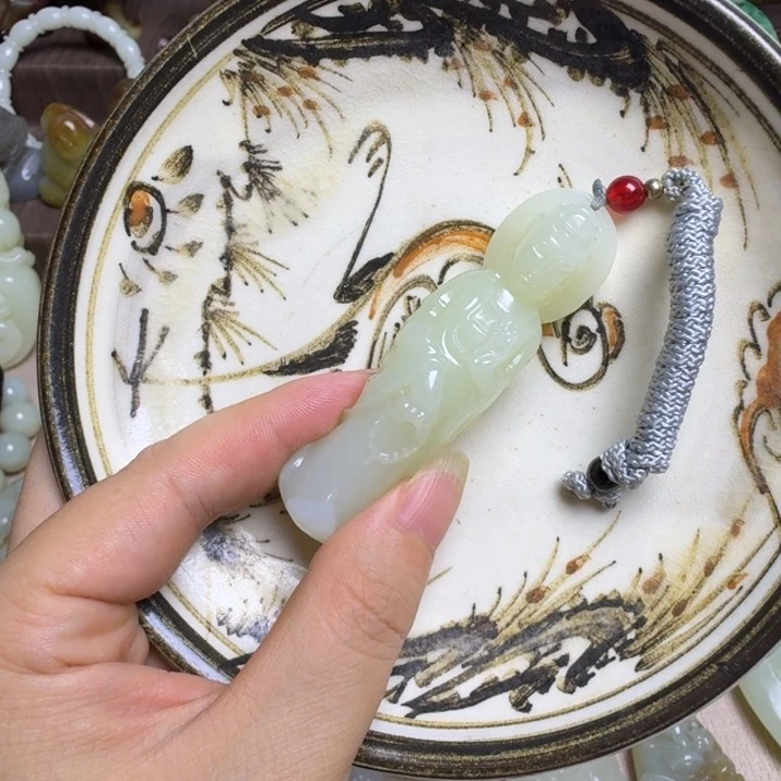 蓝***念瓷片新号开播站观音一个