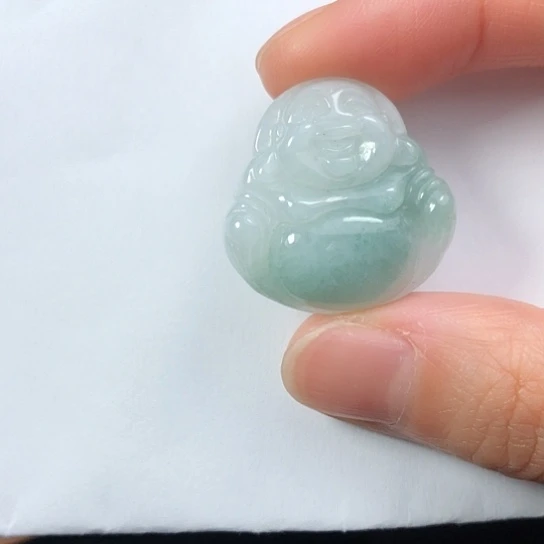 翡翠未镶嵌颈饰缅甸A货，每天下午1点半开播