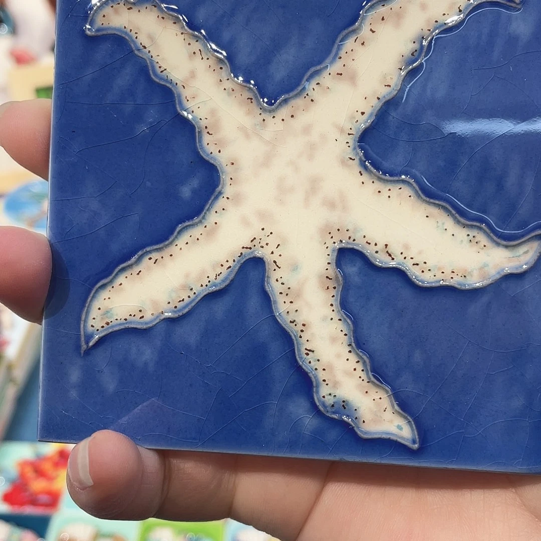 陶瓷手工手绘，默认微瑕