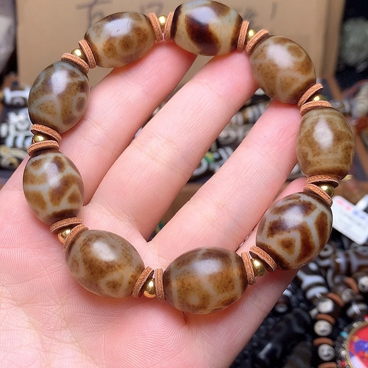 玛瑙/玉髓发1条未镶嵌