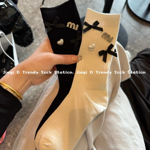 春季格雷系蝴蝶结袜子女中筒爱心字母亮钻饰品堆堆袜搭配乐福鞋