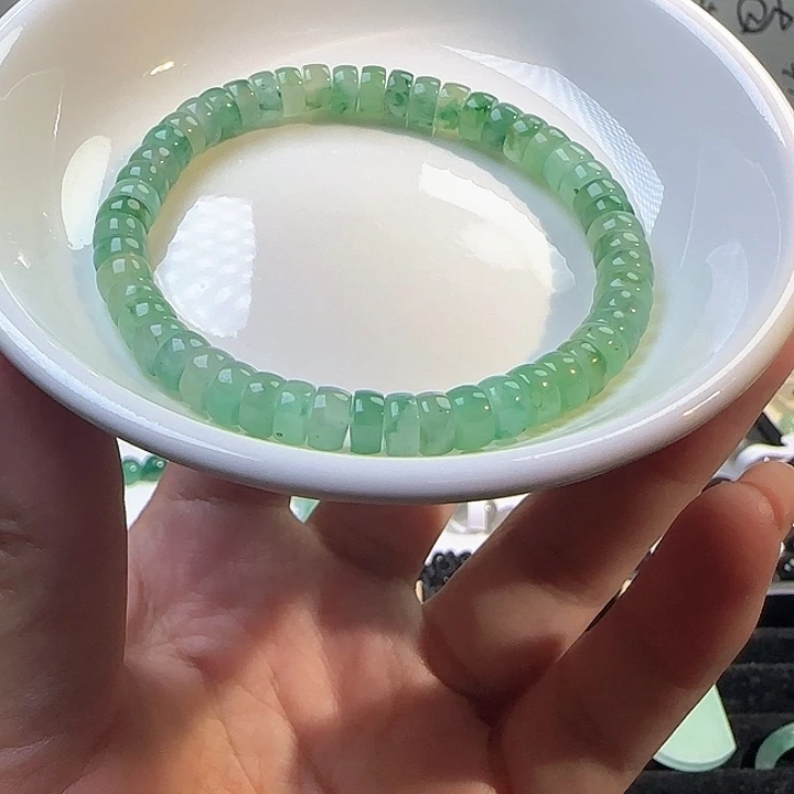 石英质玉（非洲翠），未镶嵌