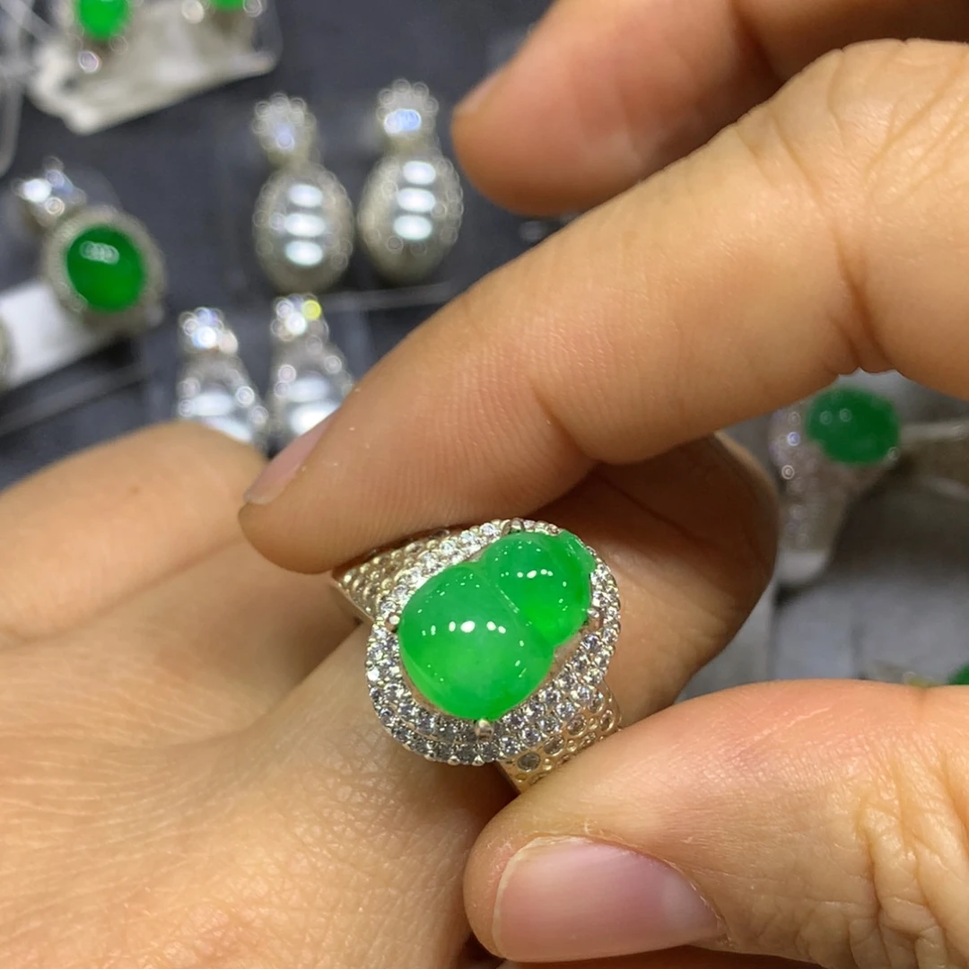 定制翡翠未镶嵌买断不退