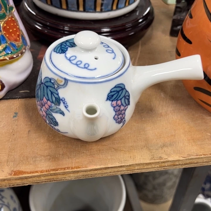 瓷片陶瓷。。。。。。。。。。。。。。。。