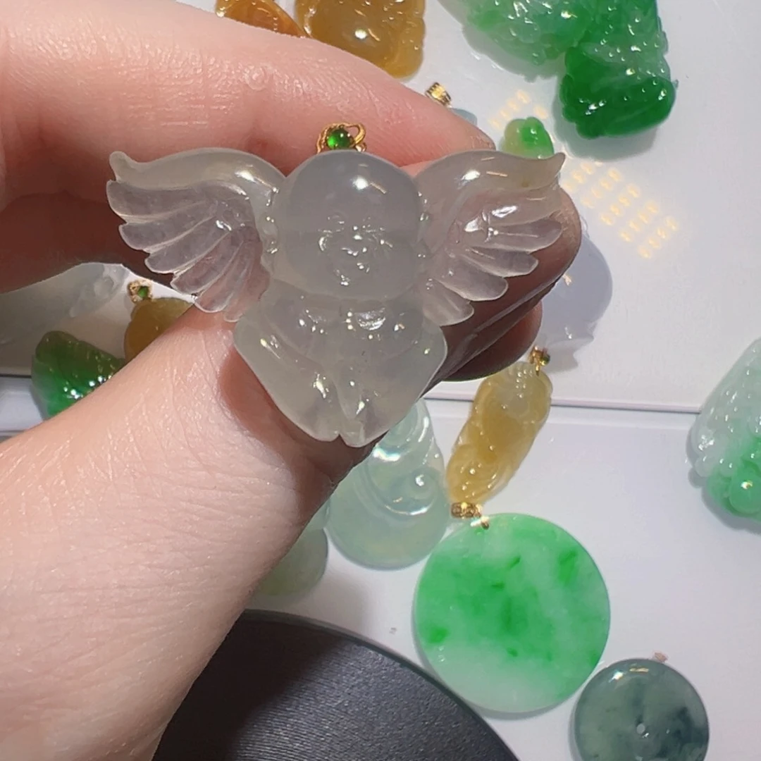 翡翠18K金镶嵌颈饰