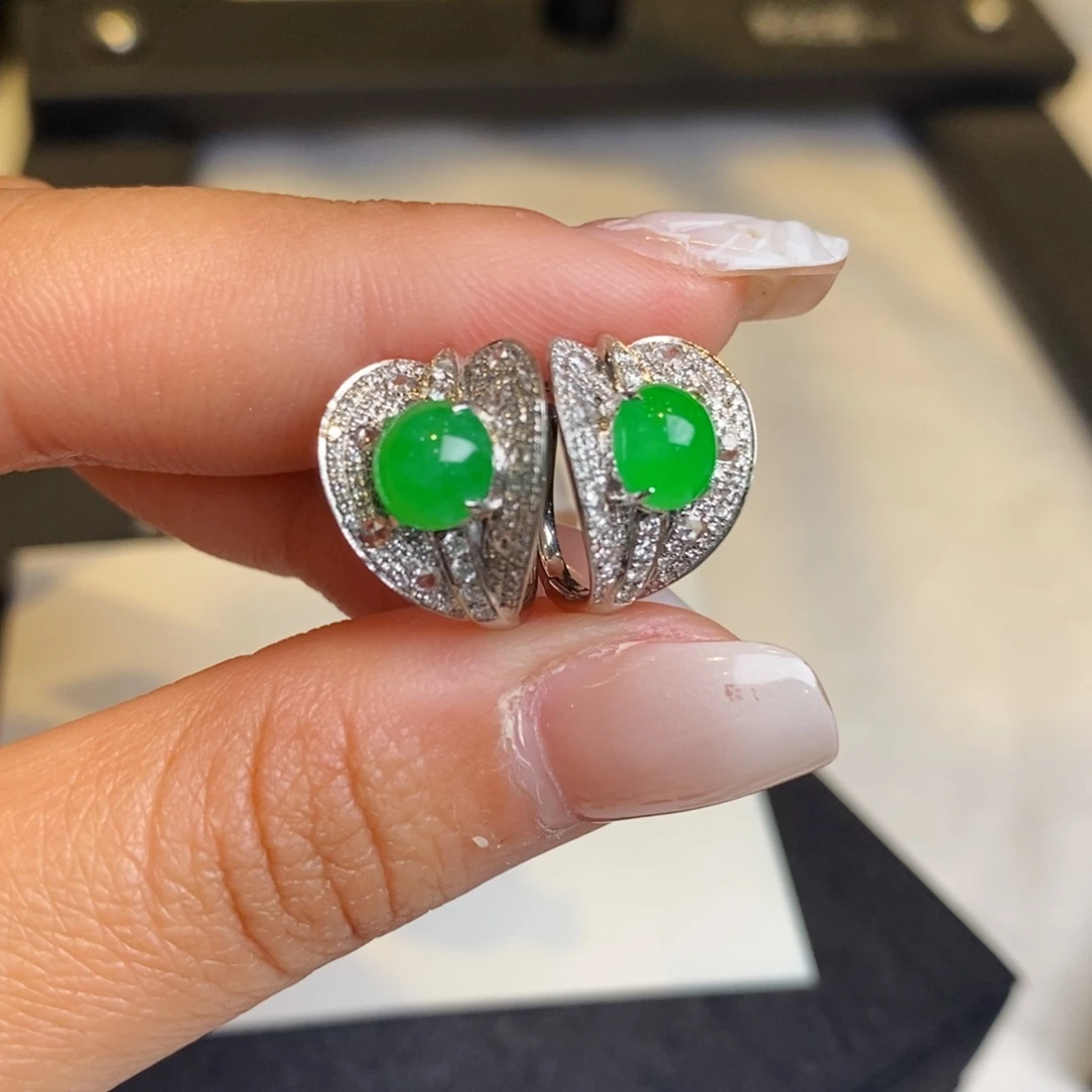 翡翠耳饰18K金镶嵌设计款蛋面耳包