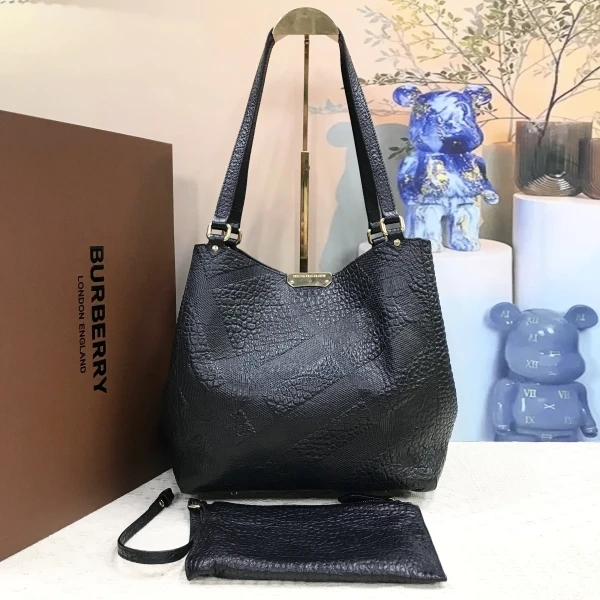 妃鱼/博柏利/95新/包包/市场价68888/250118RN0014