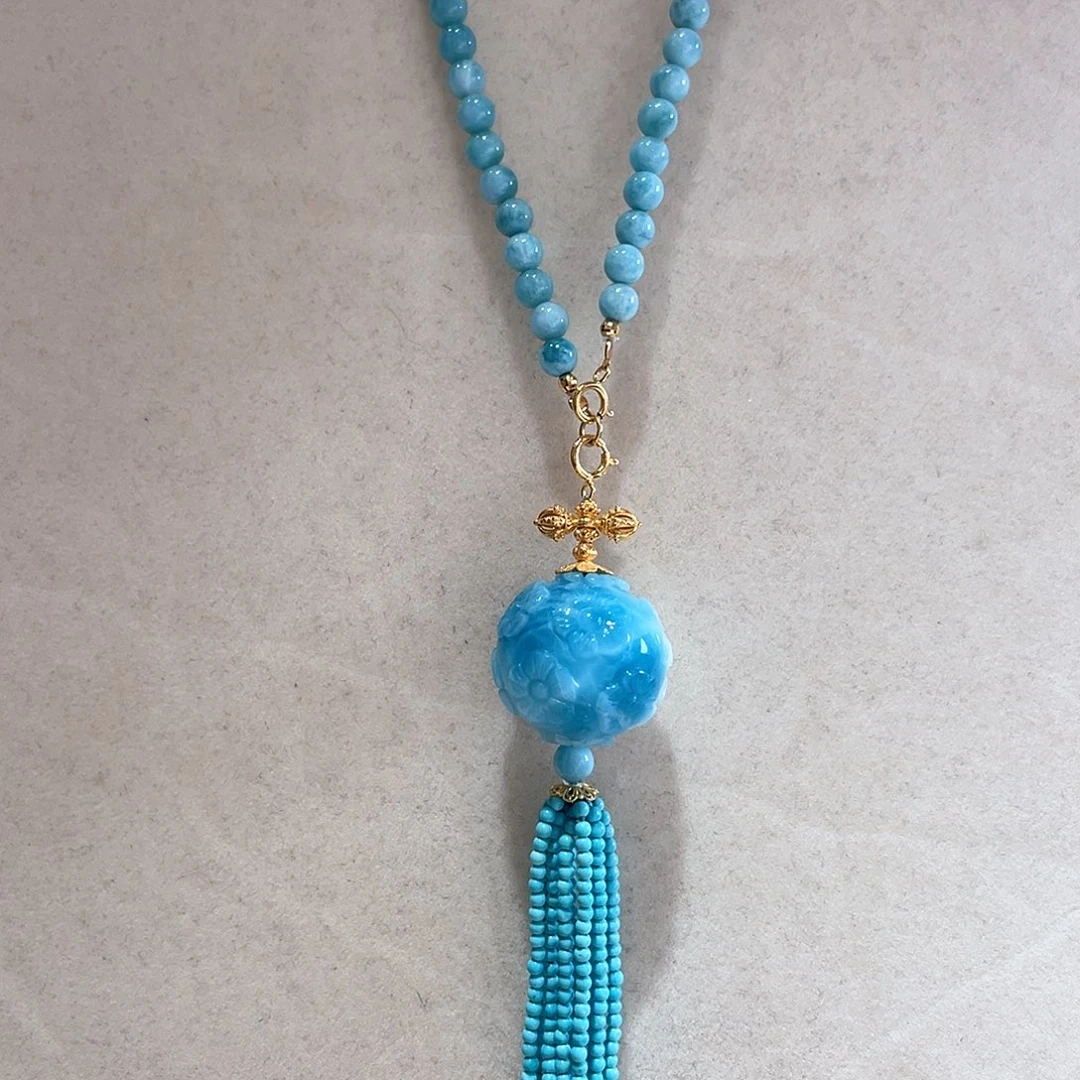 针钠钙石（海纹石）18K金镶嵌颈饰大气款