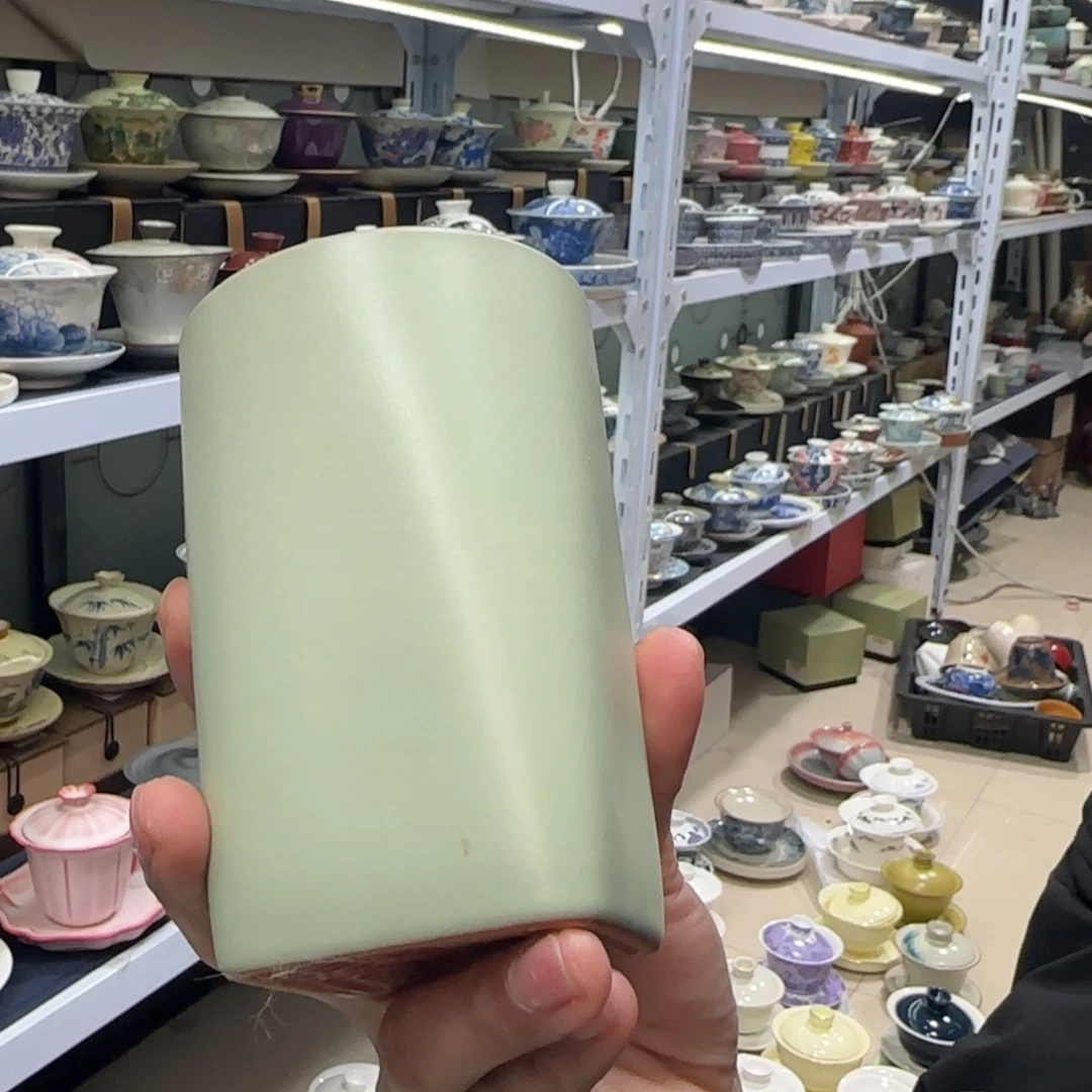 高温下的高温天气使人心情愉悦