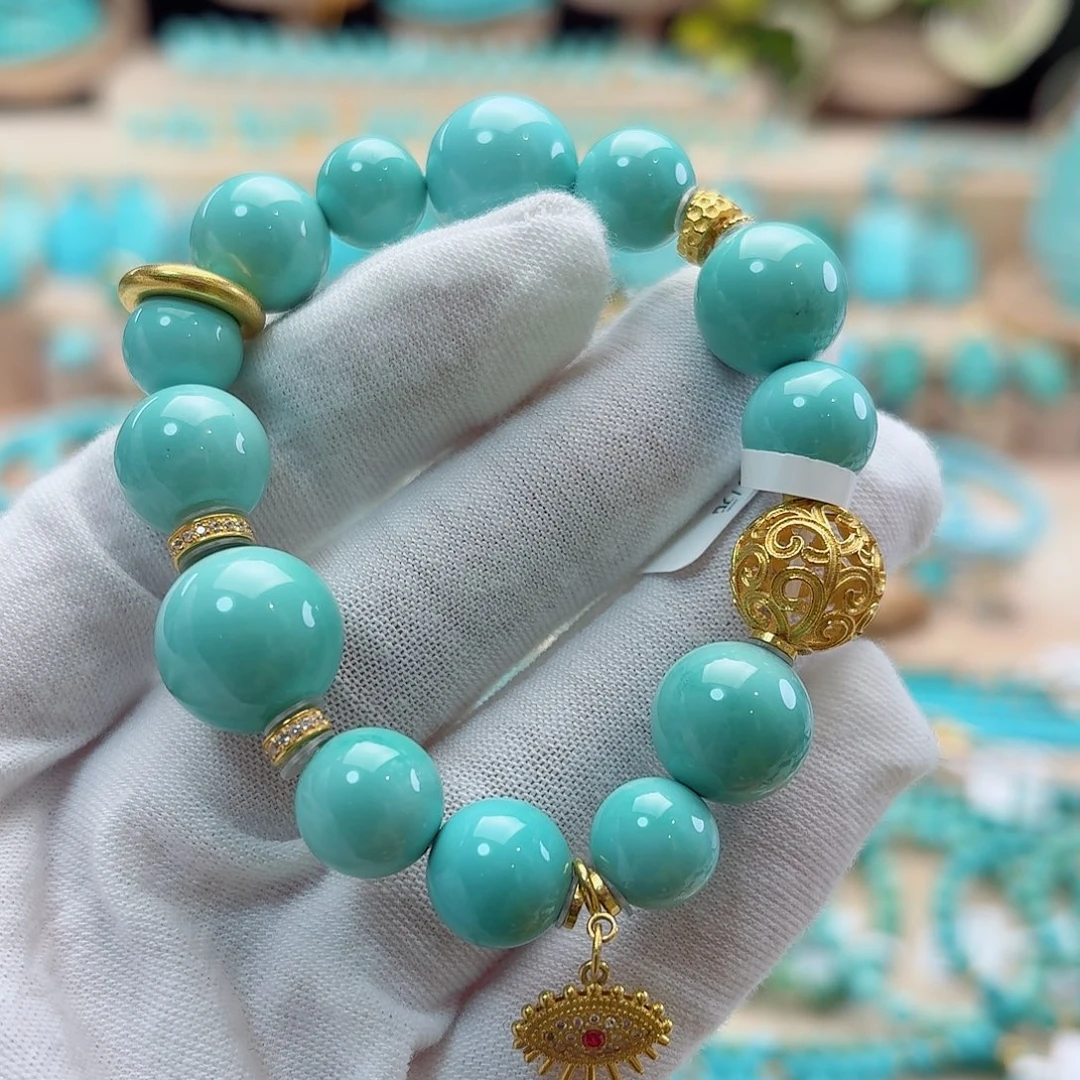 绿松石未镶嵌珠宝奇石