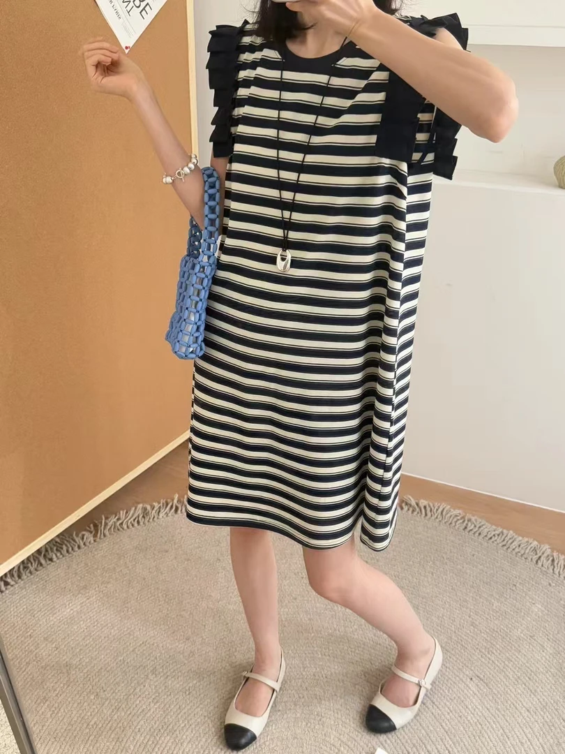 2825新款小个子撞色黑色条纹连衣裙