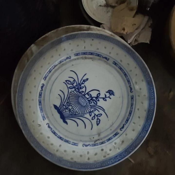 陶瓷盘子碗啥都有