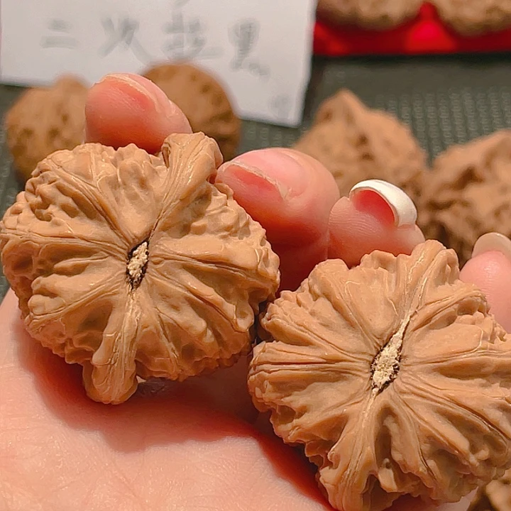 文玩核桃吊坠独*文玩核桃