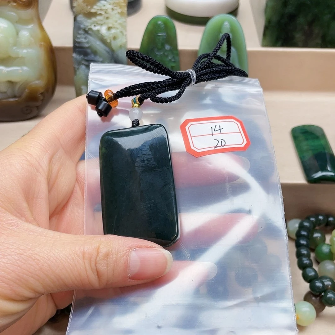 未镶嵌和田玉挂件