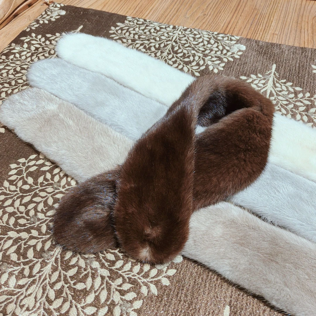 【煜秀堂】新中式设计款毛毛围巾围脖上衣搭配