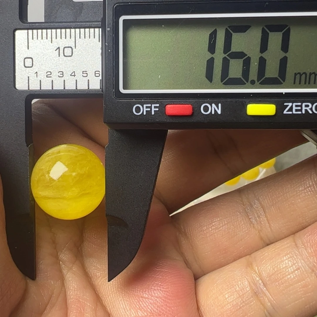 琥珀未镶嵌裸石微瑕单珠023