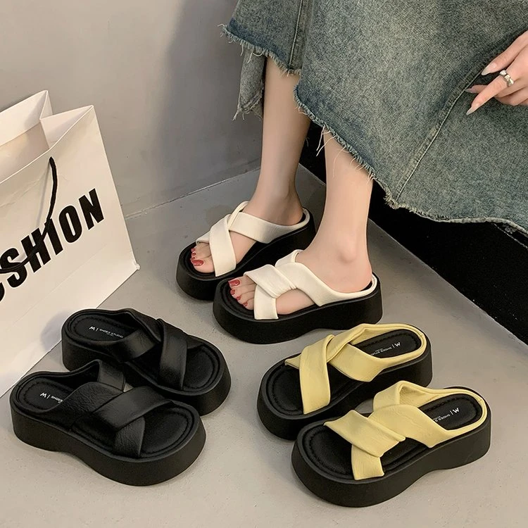 厚底凉拖鞋女夏季外穿2025新款配裙子高级感增高松糕鞋休闲一字拖