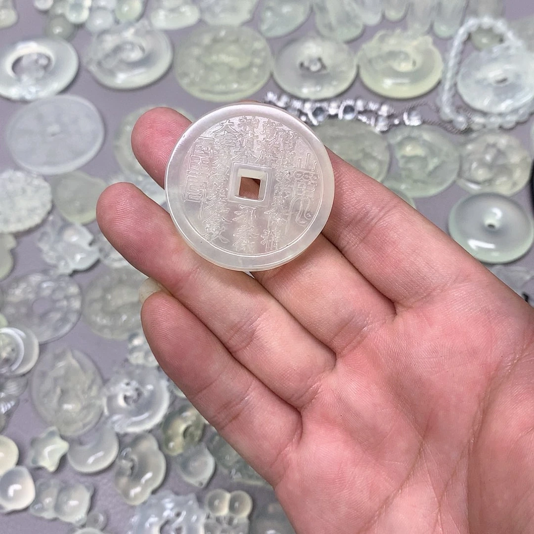 蛇纹石玉颈饰未镶嵌?***尚