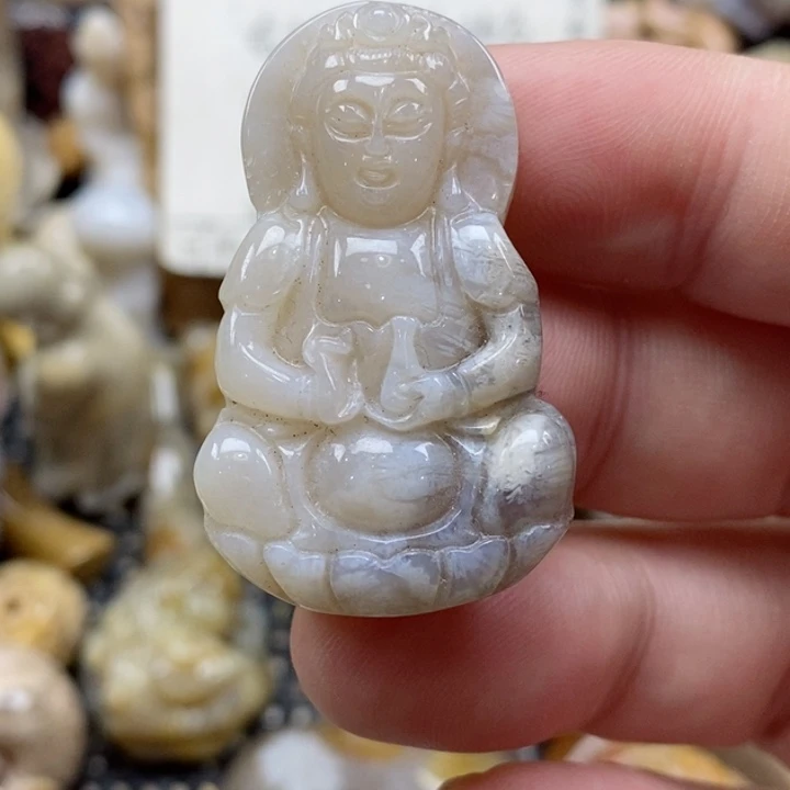 颈饰未镶嵌硅化珊瑚（珊瑚玉）小