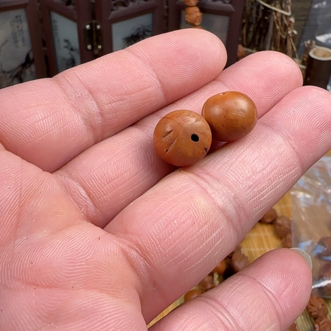 蛇***生龙纹桃核雕刻老型单籽