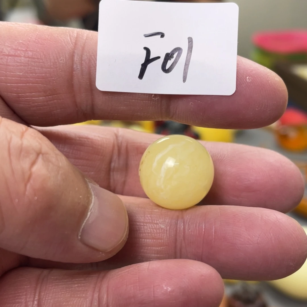 手链琥珀未镶嵌多样性发，发其中一件