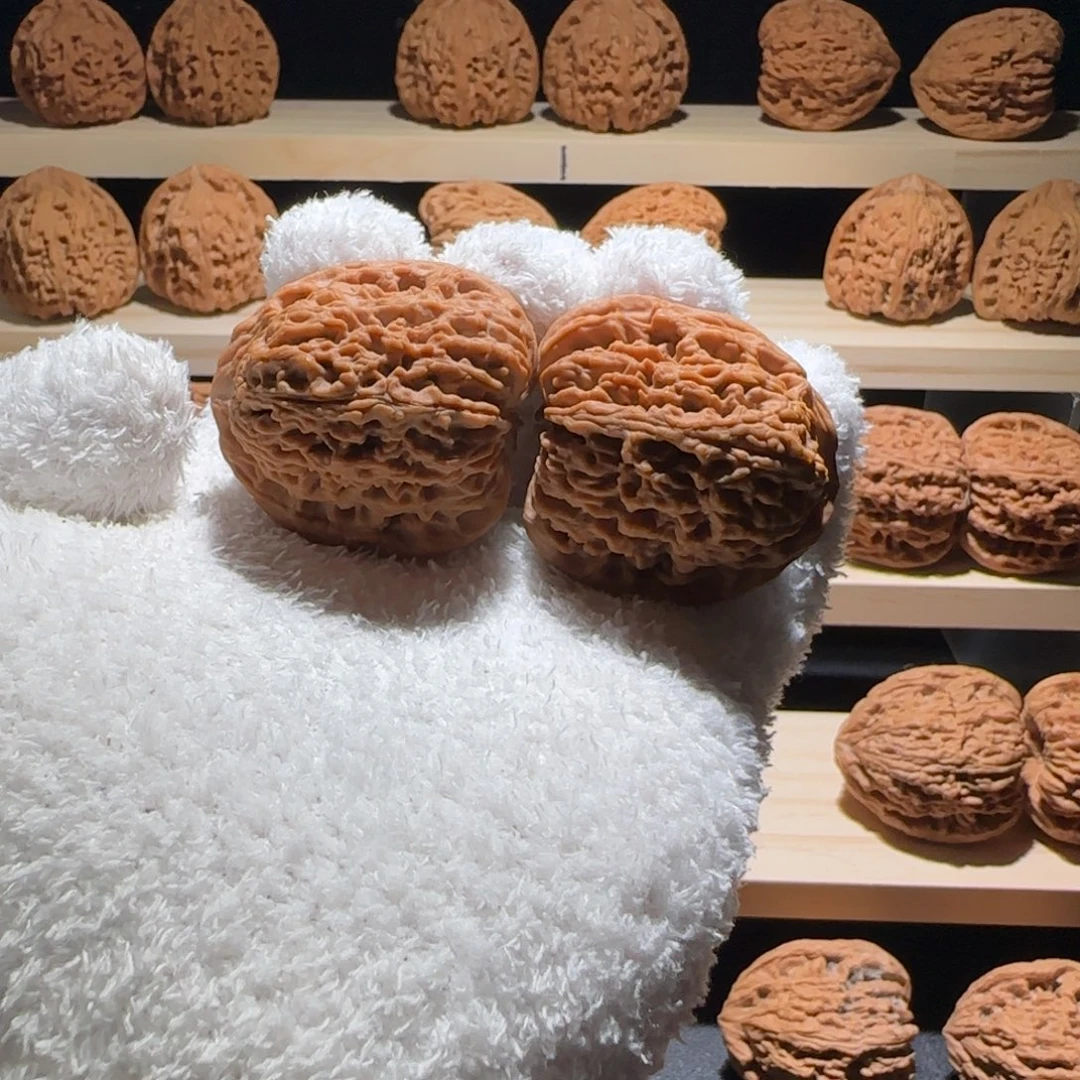 吊坠文玩核桃40炮弹  47克