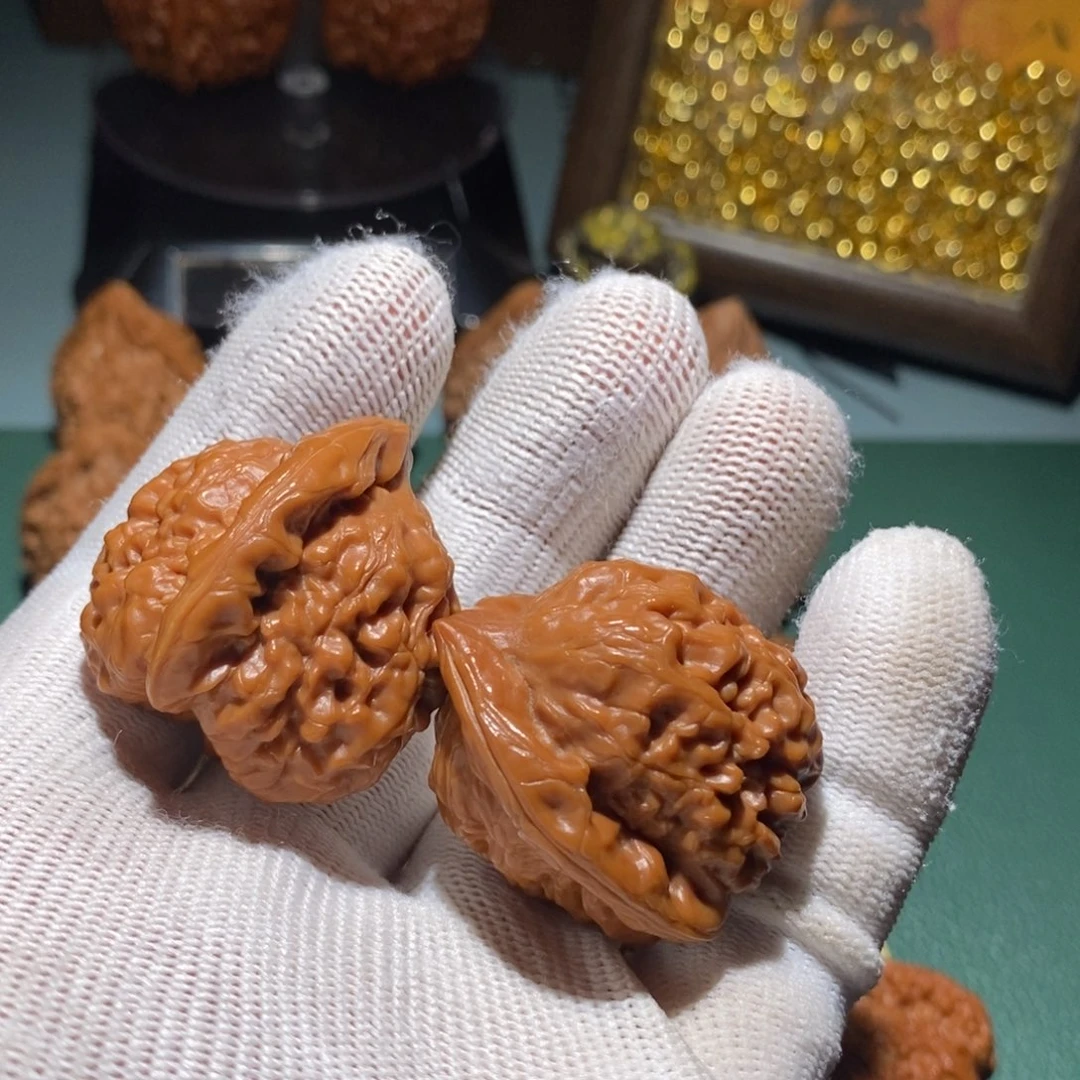 P***P文玩核桃吊坠塔尖