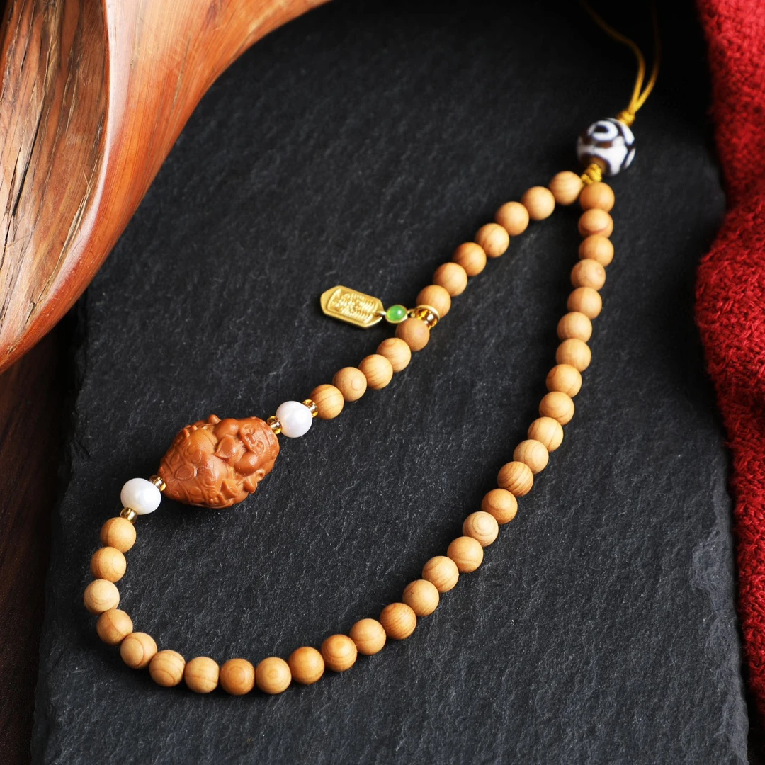 （桃）橄榄核小财神搭配崖柏6MM手机链