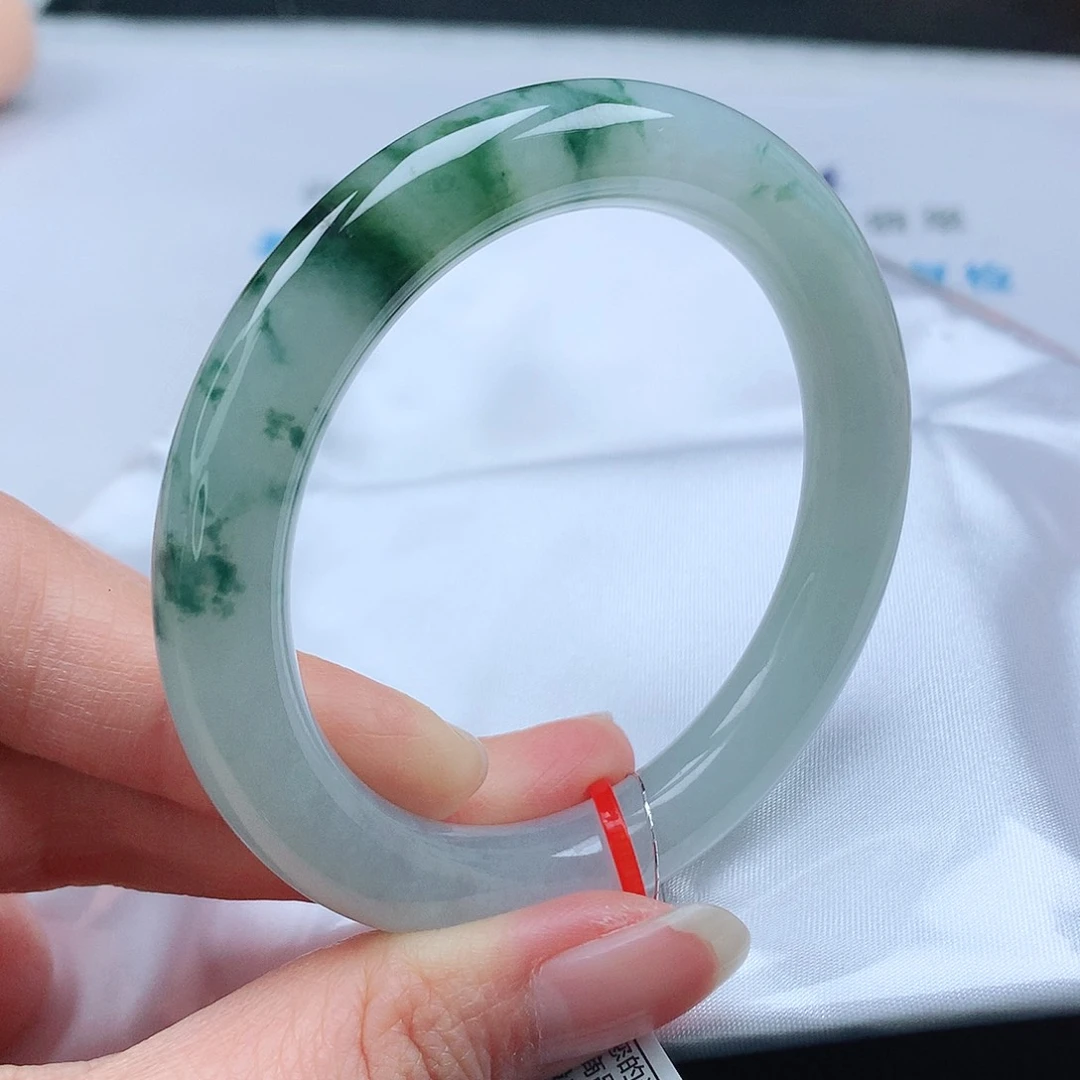 翡翠手镯（圆镯）未镶嵌51圆