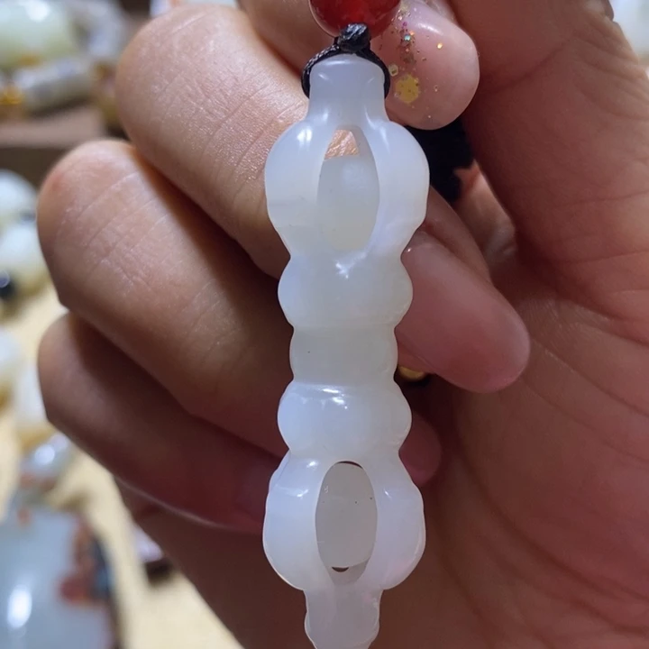 和田玉（糖玉）挂件未镶嵌