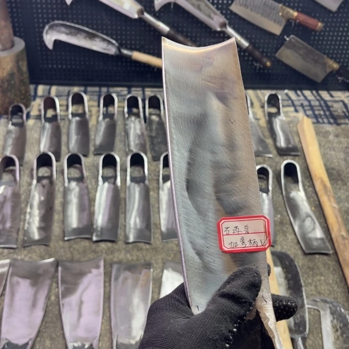 聪***聪龙泉手工制作工艺锄头