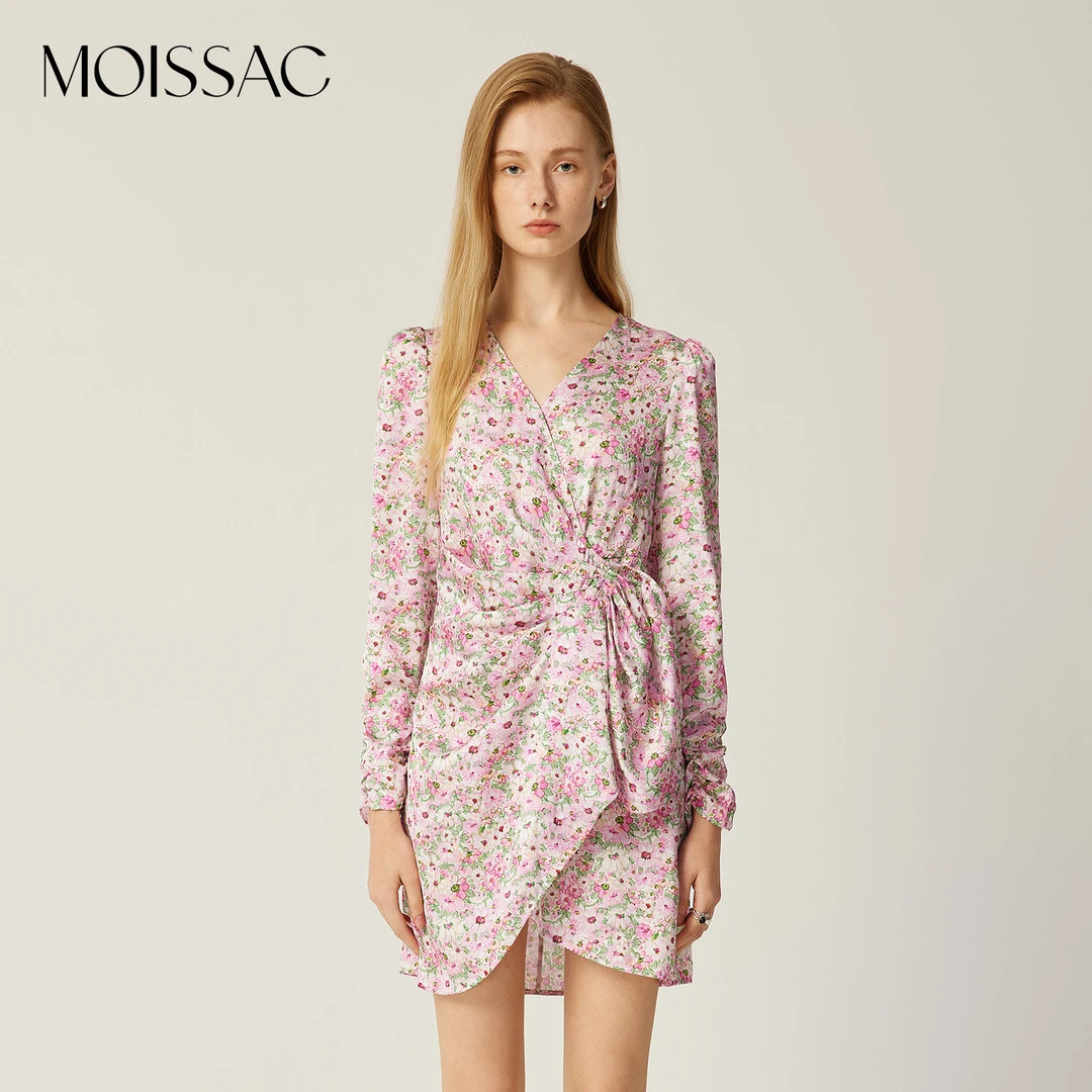 MOISSAC摩萨克商场同款V领樱花粉碎花立体剪裁连衣裙MWEC50002