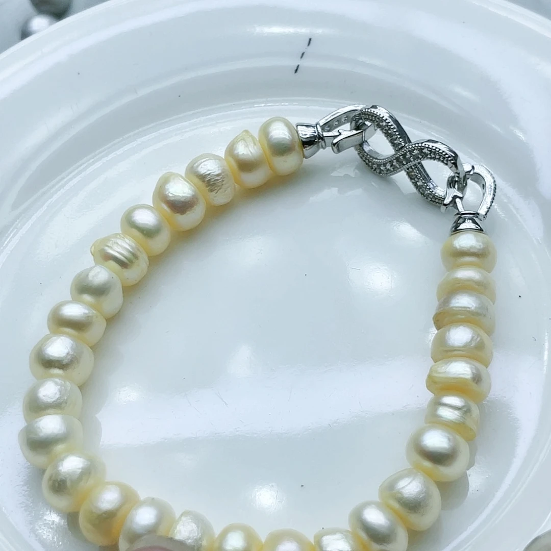 淡水珍珠颈饰钛钢