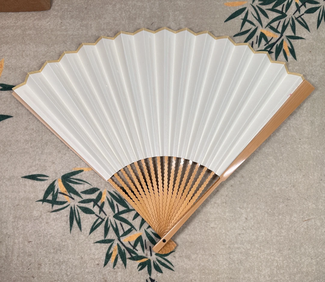 玉竹龙鳞翻小骨文玩折扇