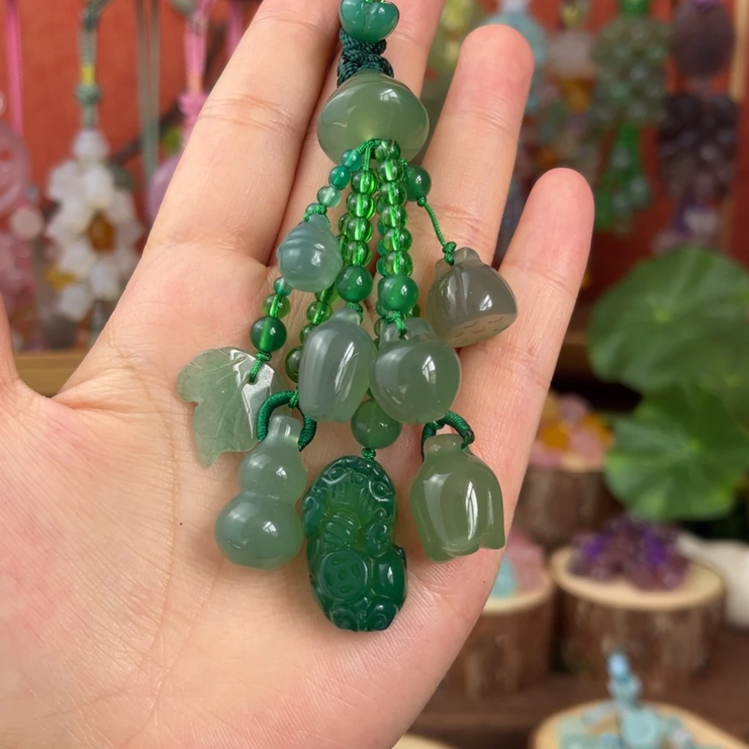 绿色多宝钥匙挂件