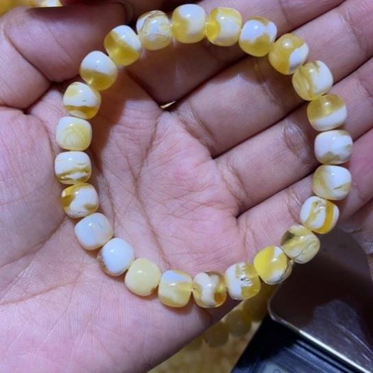 琥珀未镶嵌手链微瑕 介意勿拍