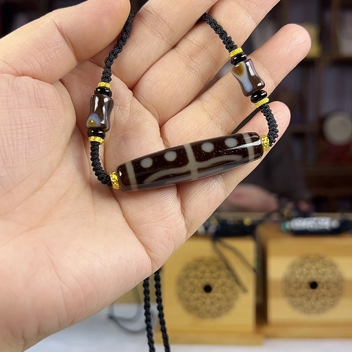 玛瑙/玉髓颈饰合金～黑金