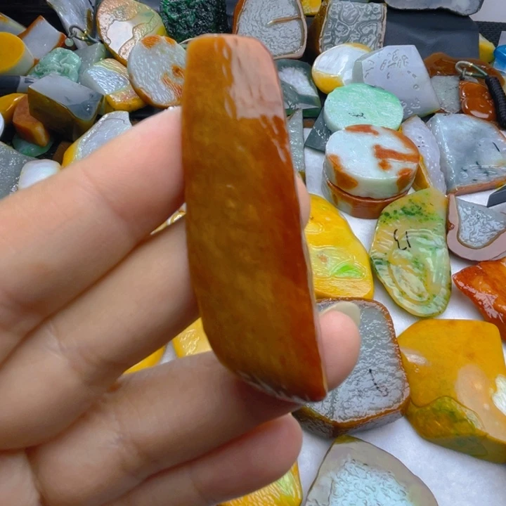 翡翠未镶嵌挂件翡翠