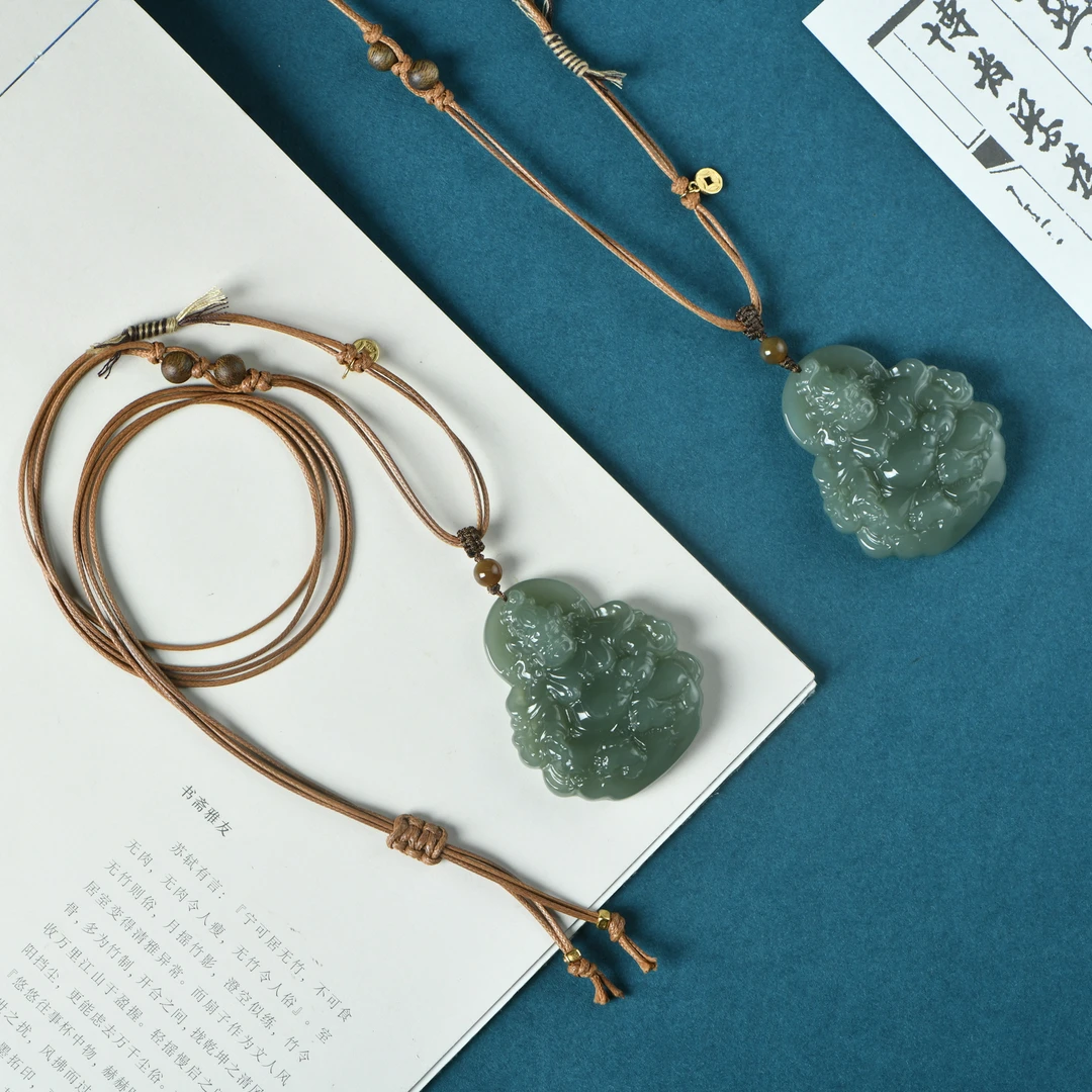 和田玉精工黄财神佛牌吊坠皮绳手编脖挂