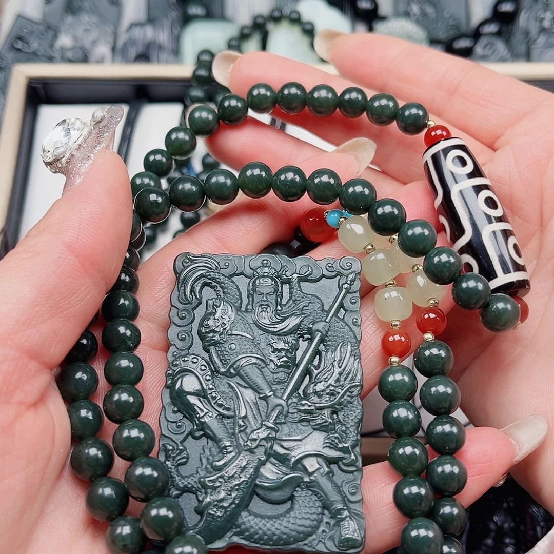 和田玉颈饰未镶嵌